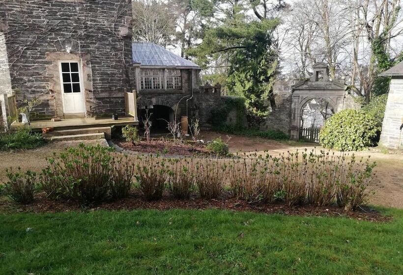 مبيت وإفطار Chambres D Hotes Manoir Kerhuella