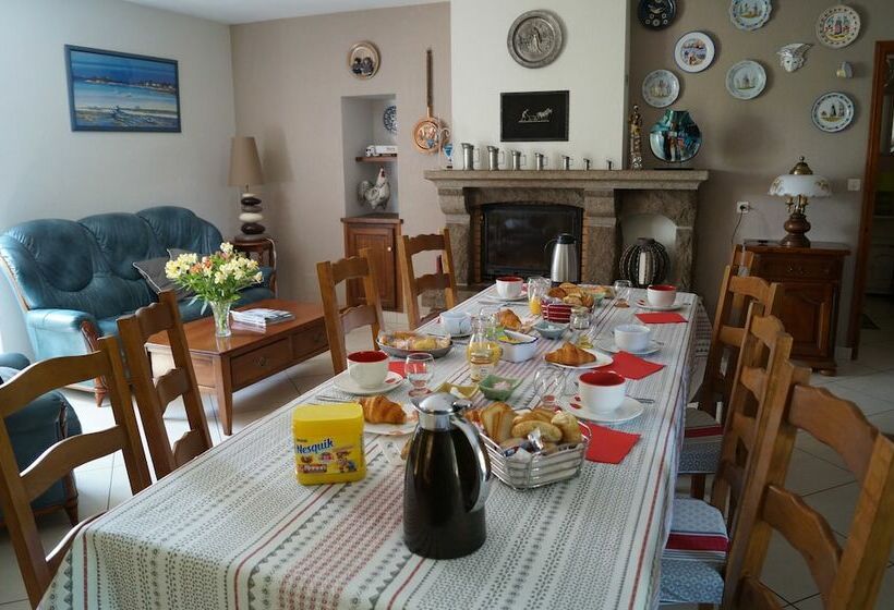 مبيت وإفطار Chambres D Hôtes La Loubatais