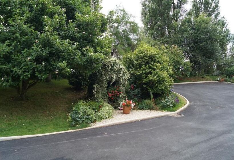 مبيت وإفطار Chambres D Hôtes La Loubatais