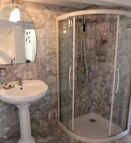 مبيت وإفطار Château Du Bois De La Noe