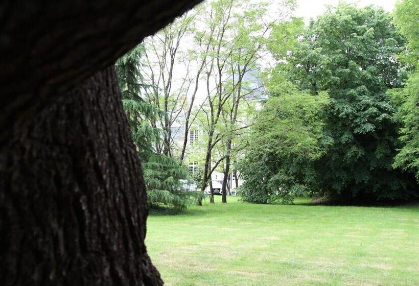 مبيت وإفطار Château Du Bois De La Noe