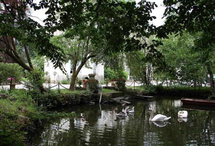 مبيت وإفطار Château Du Bois De La Noe