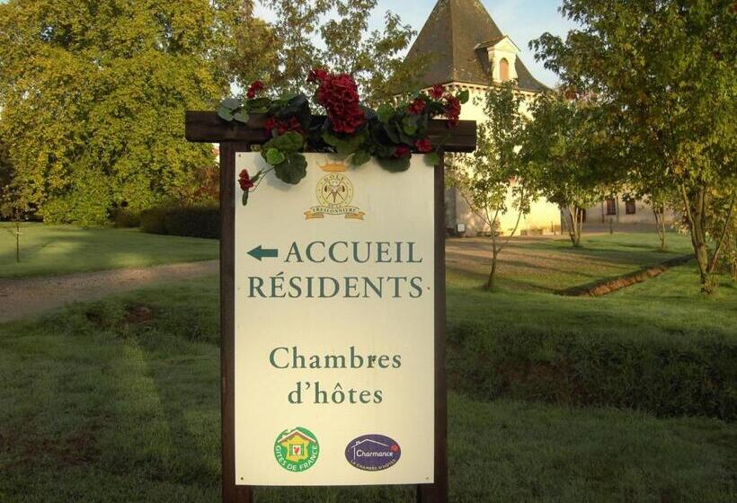 مبيت وإفطار Château Du Golf De La Freslonnière