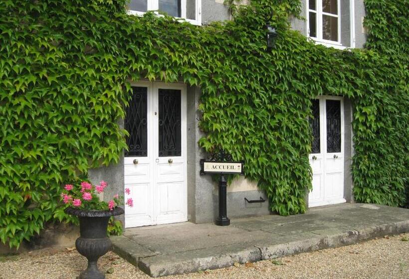 مبيت وإفطار Château Du Golf De La Freslonnière