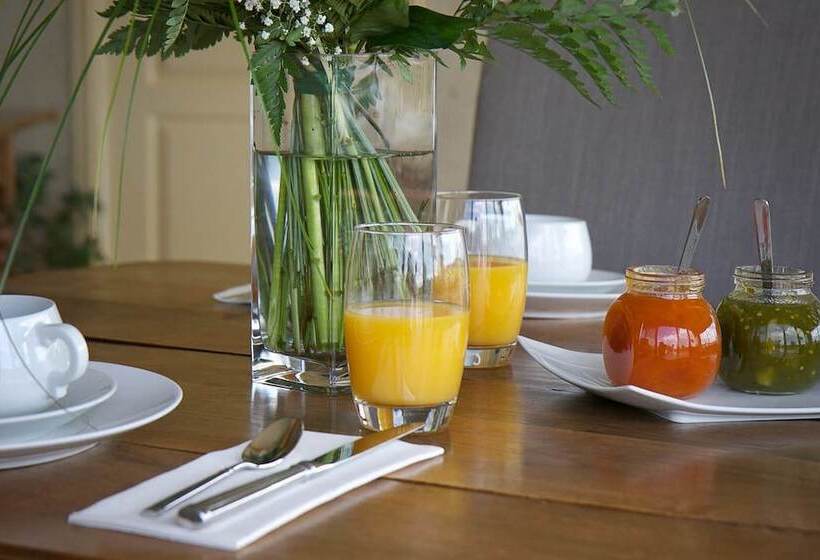 ベッドアンドブレックファースト Château La Sabine