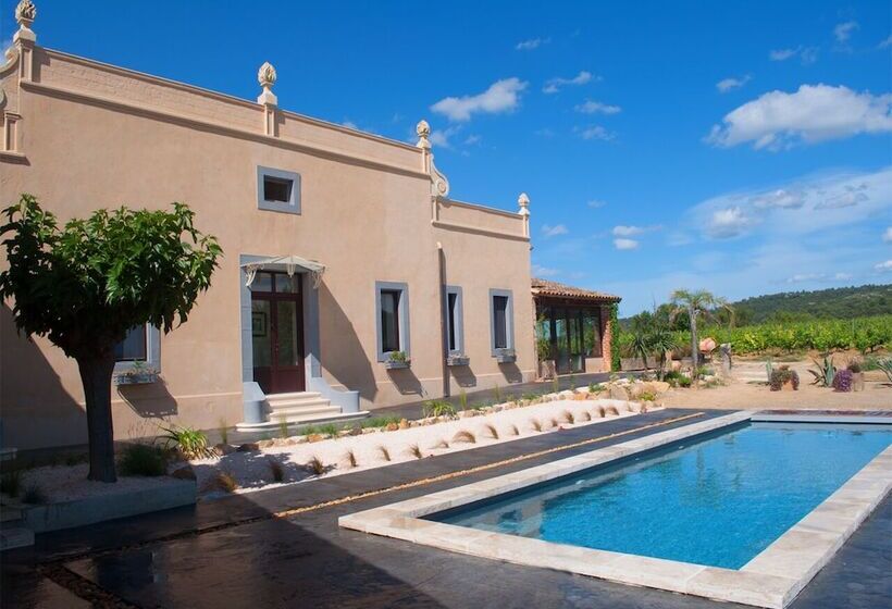 ベッドアンドブレックファースト Château La Sabine