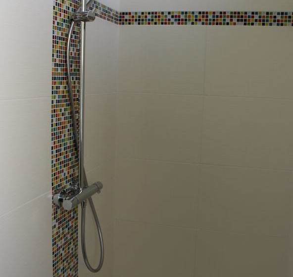 تختخواب و صبحانه Clos Des Boulevards