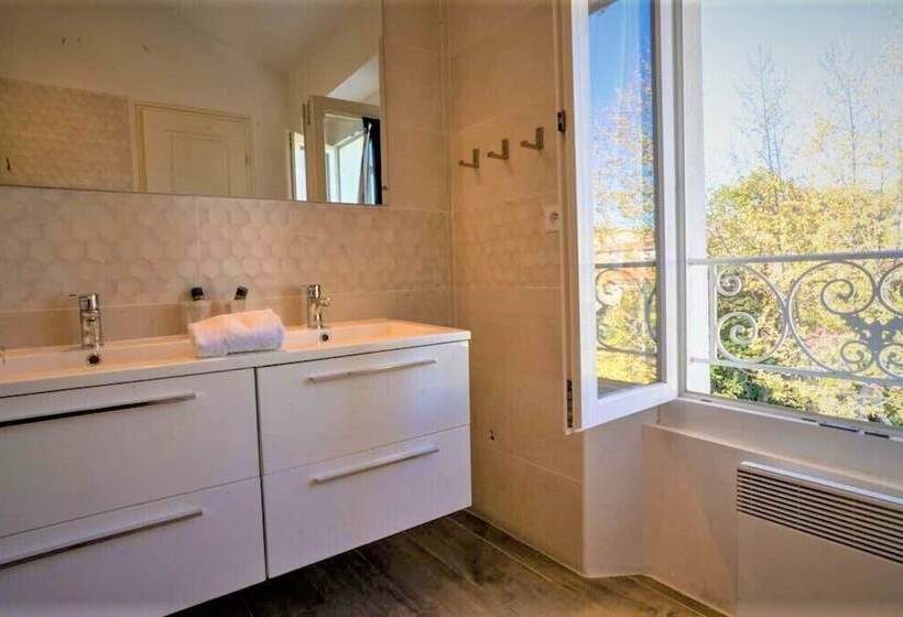 Bed and Breakfast Domaine De L'aufrene