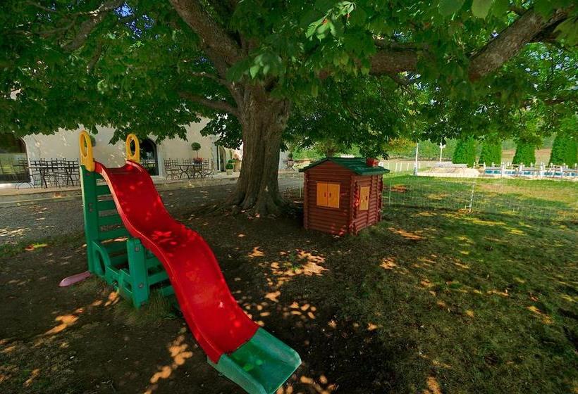 צימר Domaine De Majastre