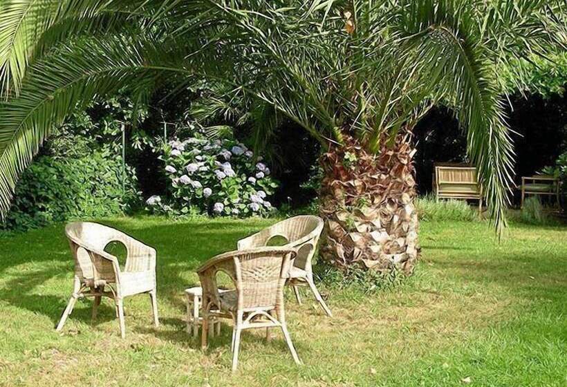 Bed and Breakfast L Amandari