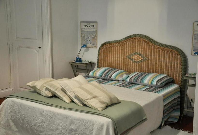 Bed and Breakfast L Enclos