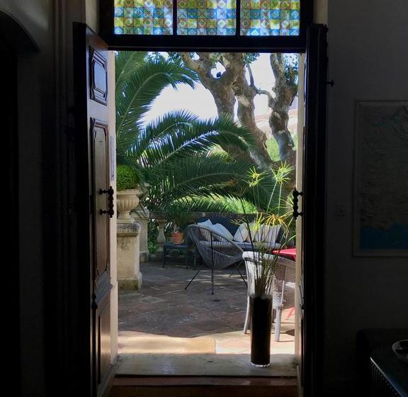 Bed and Breakfast L Enclos