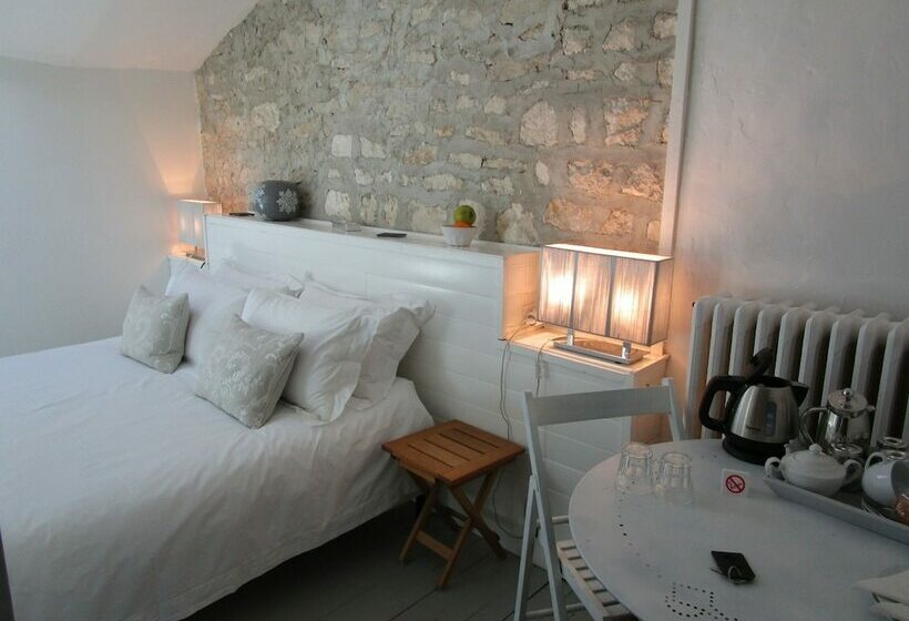 住宿加早餐  L Etoile Du Port