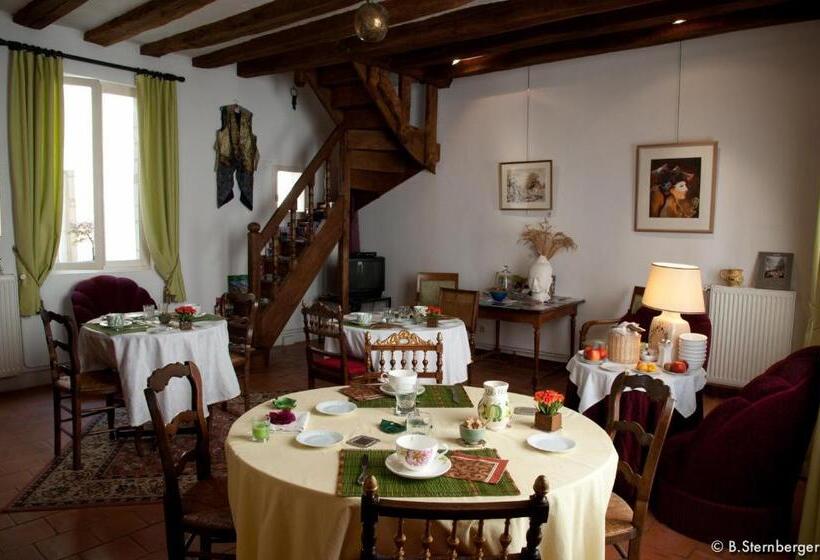 住宿加早餐  La Demeure Saint Ours