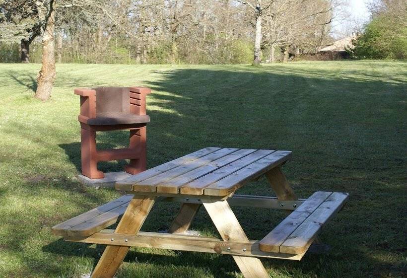 مبيت وإفطار La Forestière