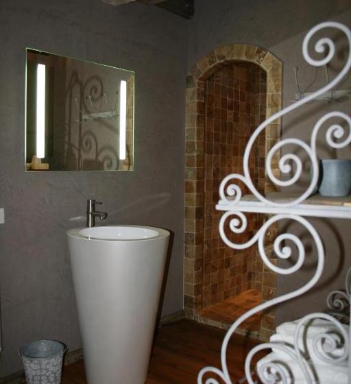 Bed and Breakfast La Magnanerie De Seillans