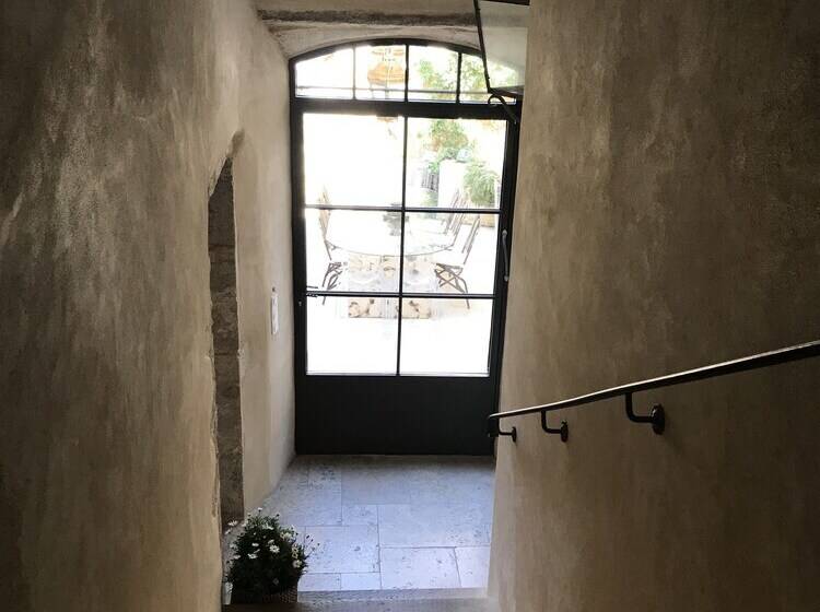 ベッドアンドブレックファースト La Maison Des Remparts