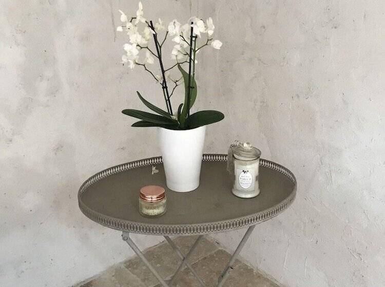 민박 La Maison Des Remparts