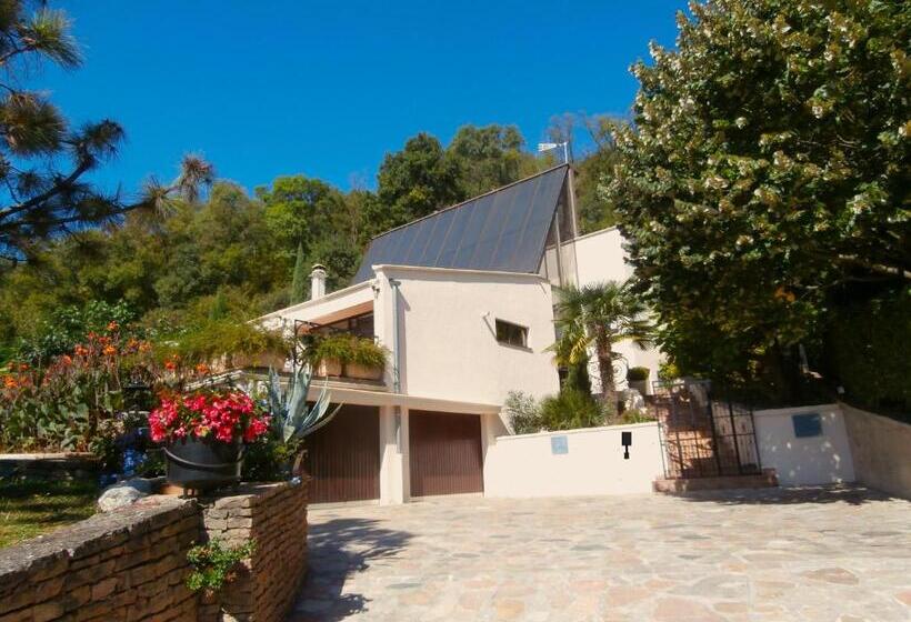 Bed and Breakfast La Villa Du Rhône