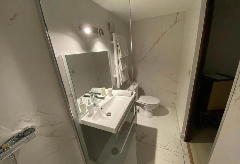 Bed and Breakfast La Villa Du Rhône