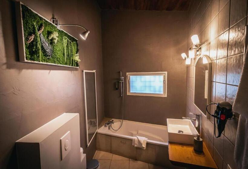 Bed and Breakfast La Villa Du Rhône