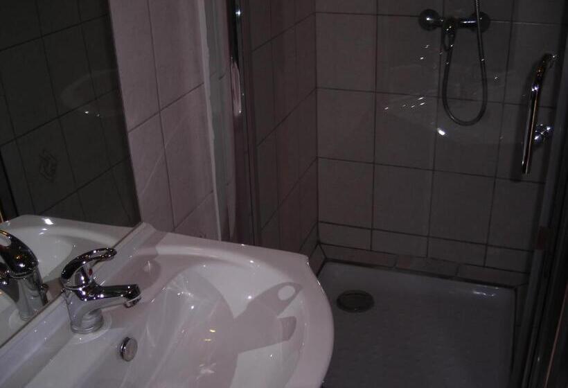 住宿加早餐  La Villa Sam