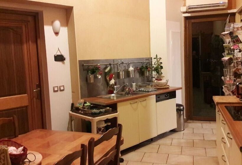 مبيت وإفطار Le Grand Noyer