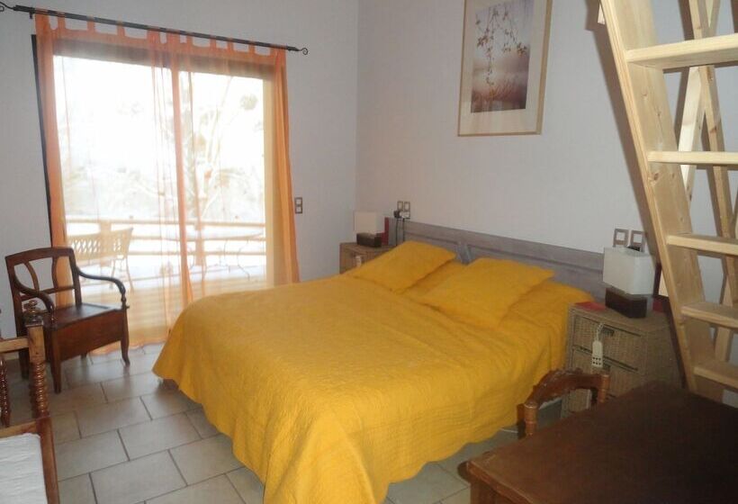 مبيت وإفطار Le Grand Noyer