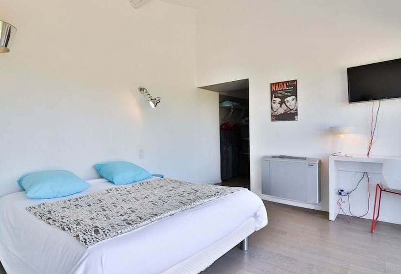 Bed and Breakfast Le Jour Et La Nuit  Maison D Hôtes