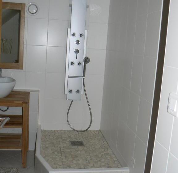 مبيت وإفطار Le Manoir Des Chapelles