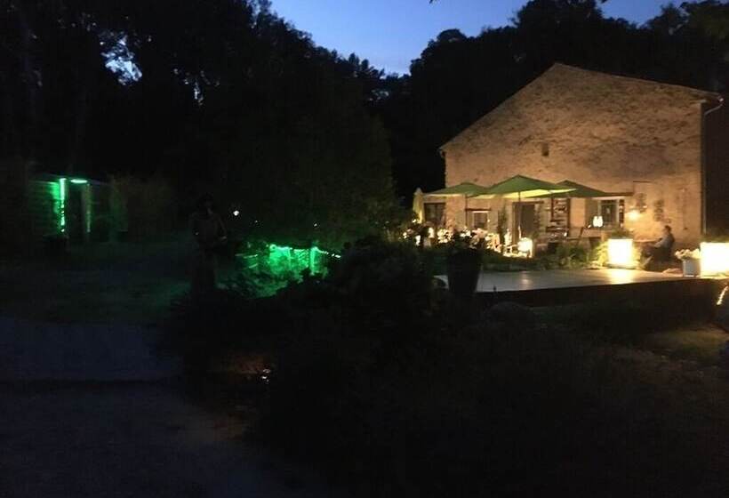 ベッドアンドブレックファースト Le Mas Aux Arômes