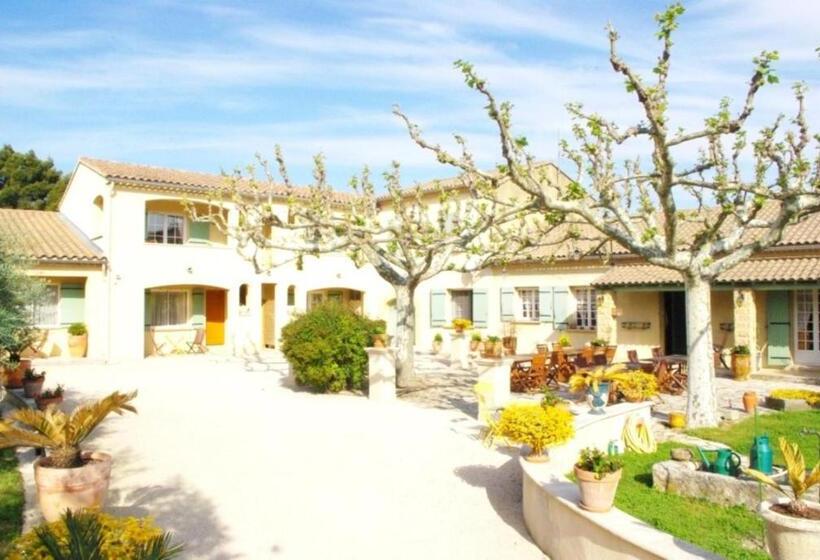 ベッドアンドブレックファースト Le Mas De L'amandier