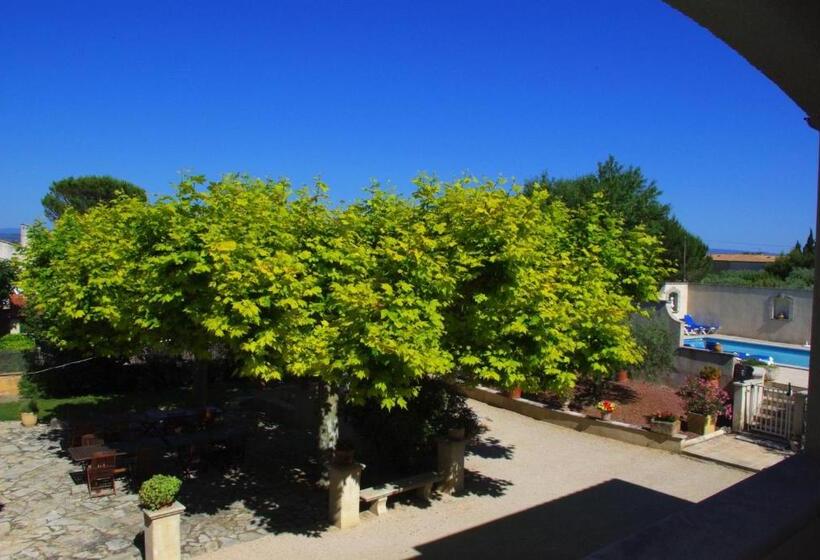 ベッドアンドブレックファースト Le Mas De L'amandier