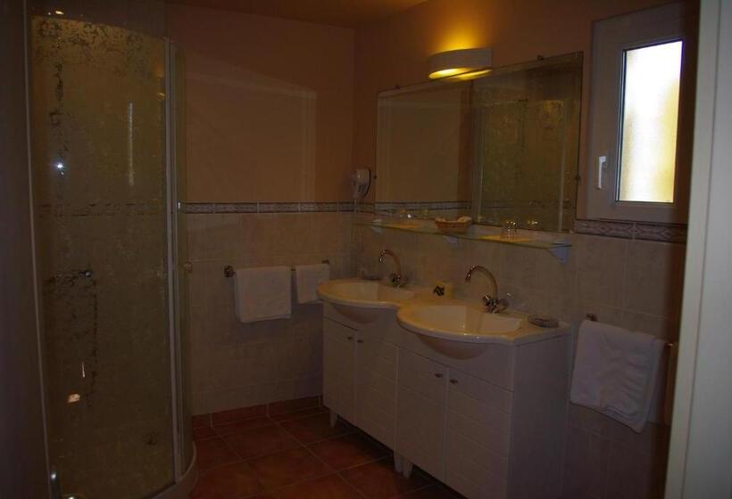 ベッドアンドブレックファースト Le Mas De L'amandier