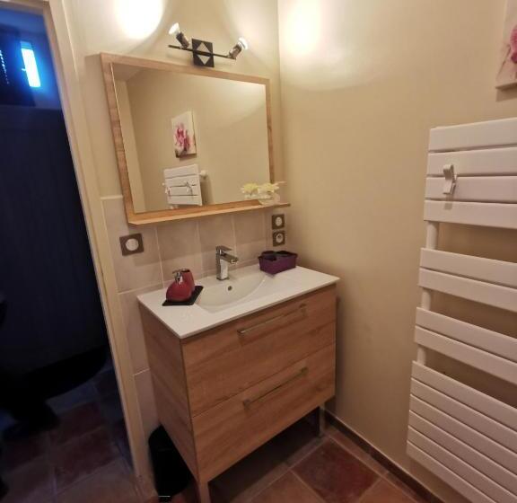 مبيت وإفطار Le Mas Des Loges   Les Vans / Chambonas