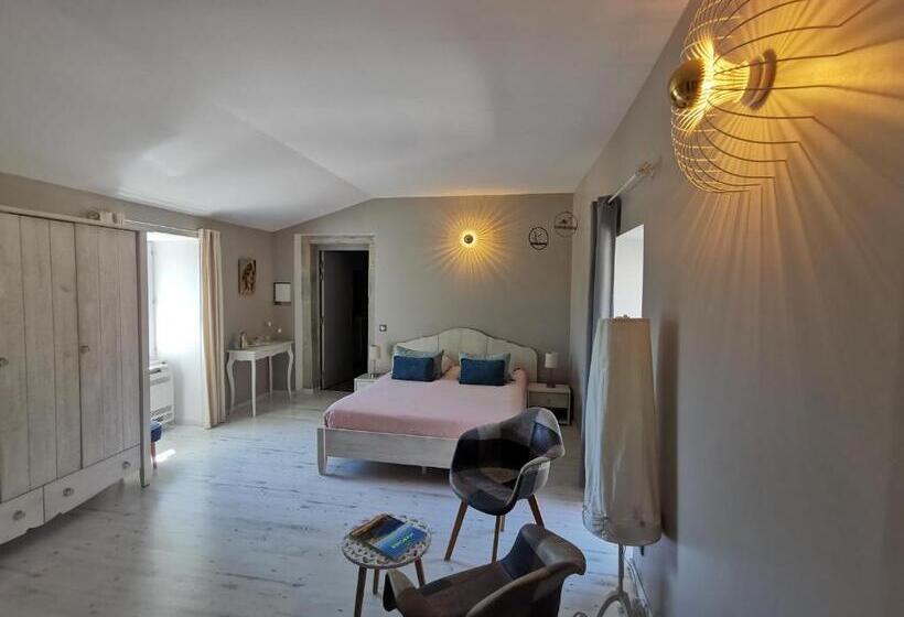 مبيت وإفطار Le Mas Des Loges   Les Vans / Chambonas