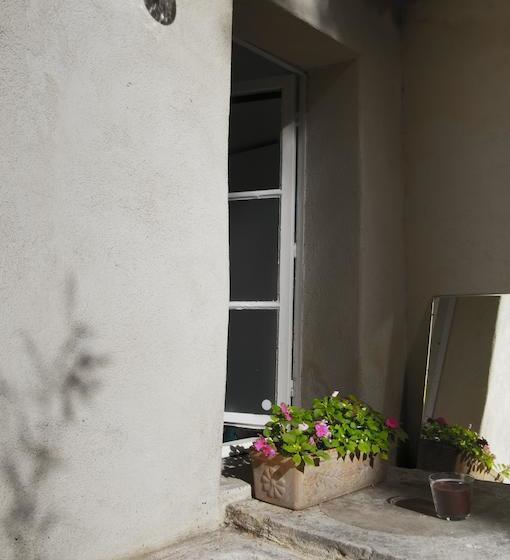 ベッドアンドブレックファースト Le Rayon Vert