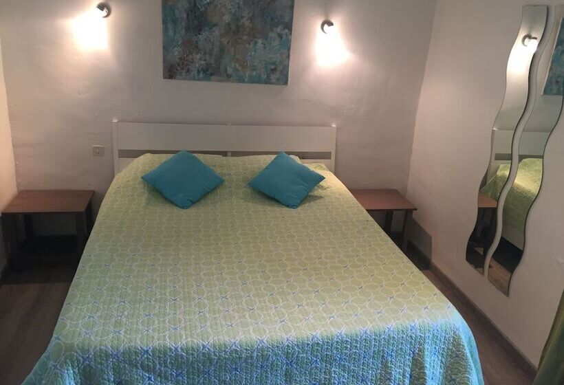 Bed and Breakfast Les Cigales