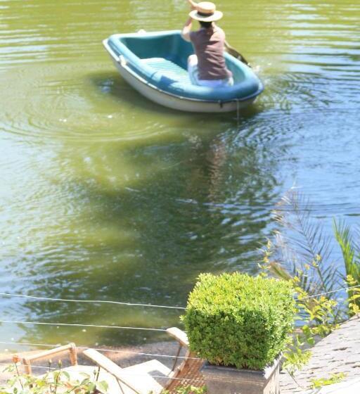 مبيت وإفطار Les Douves