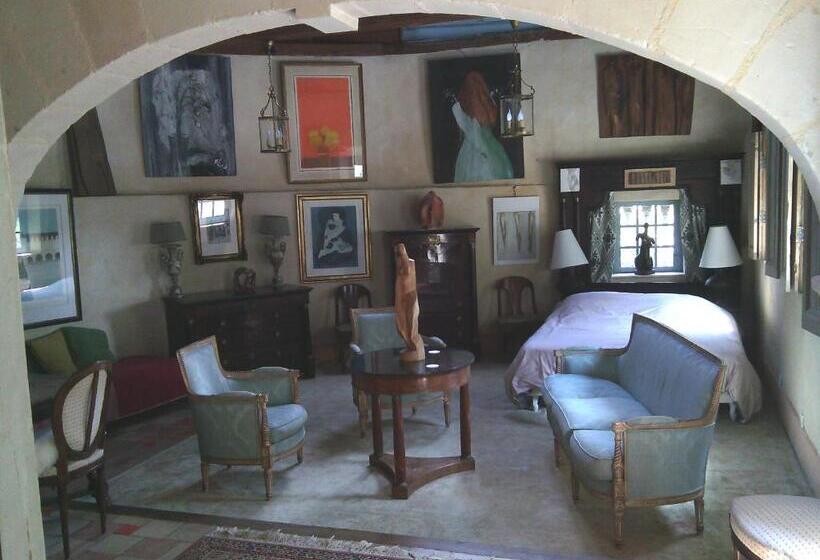 مبيت وإفطار Les Douves