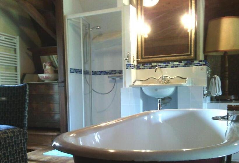 مبيت وإفطار Les Douves