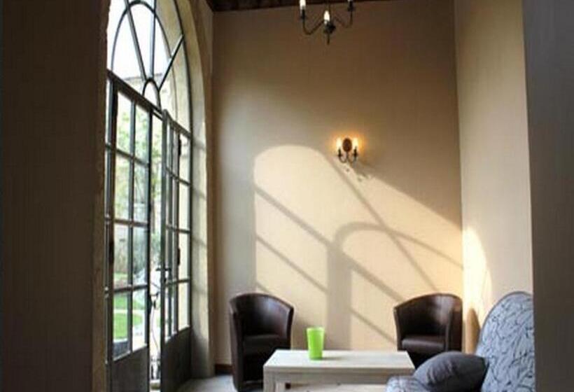 مبيت وإفطار Les Galeries De Beaulac