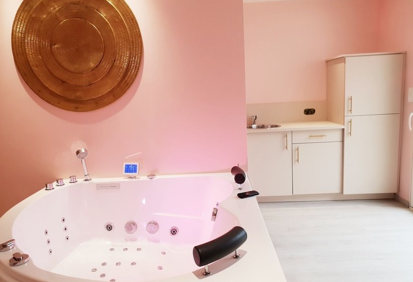 مبيت وإفطار Les Prés De Mautort