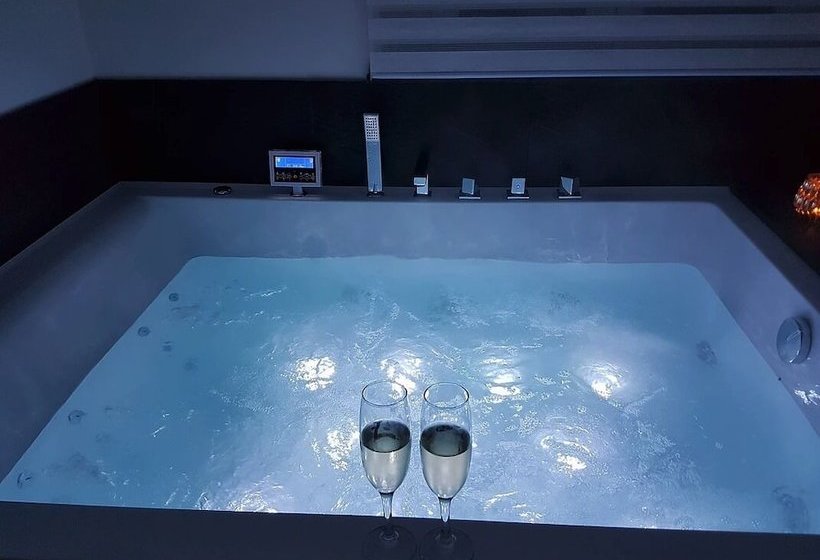 مبيت وإفطار Les Prés De Mautort