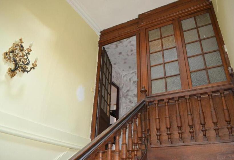 Bed and Breakfast Lit En Loire