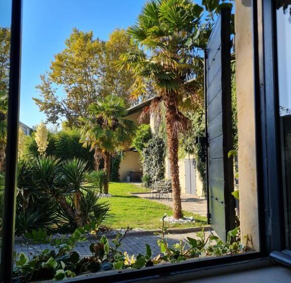 مبيت وإفطار Lyon Faubourg   Saint Priest