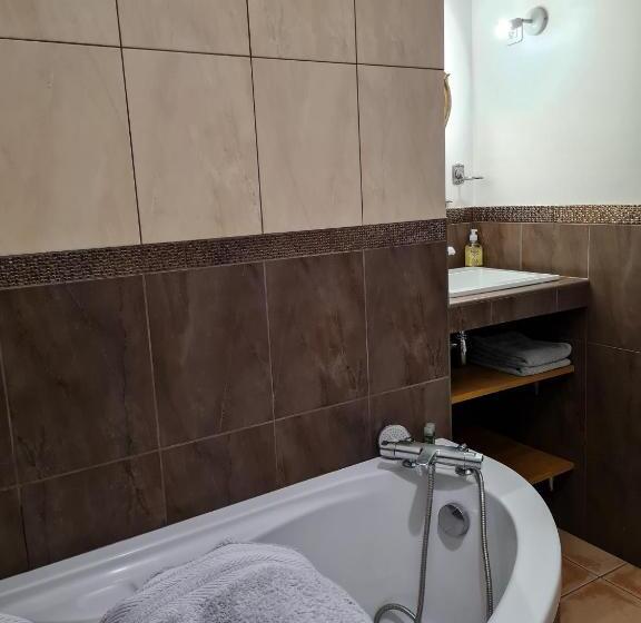 مبيت وإفطار Lyon Faubourg   Saint Priest