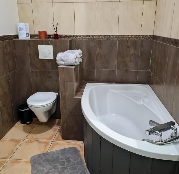 مبيت وإفطار Lyon Faubourg   Saint Priest