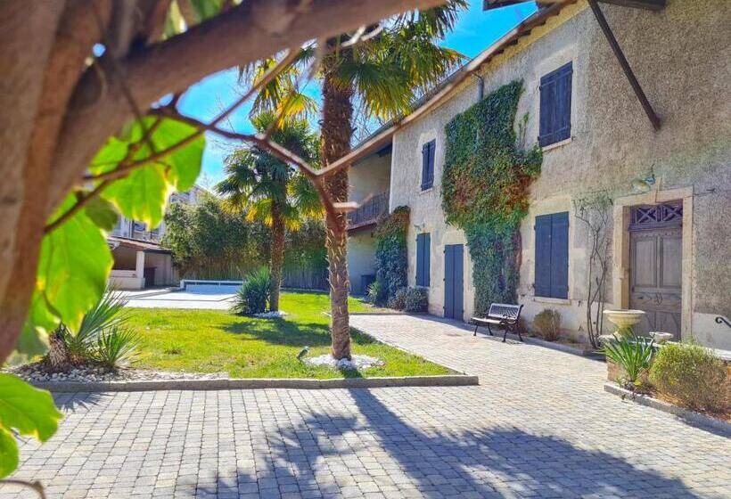 مبيت وإفطار Lyon Faubourg   Saint Priest