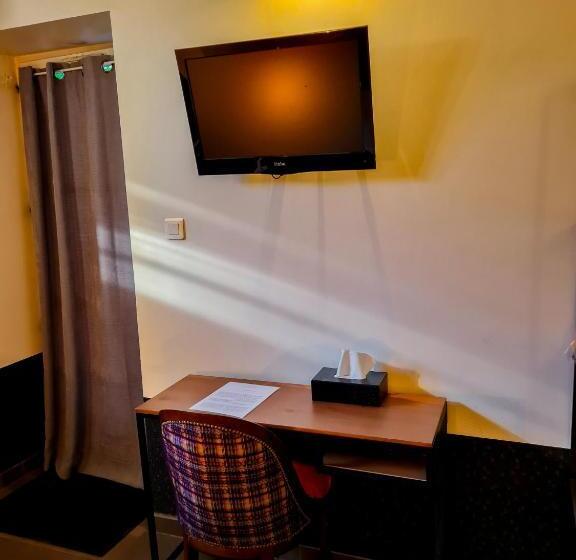 مبيت وإفطار Lyon Faubourg   Saint Priest